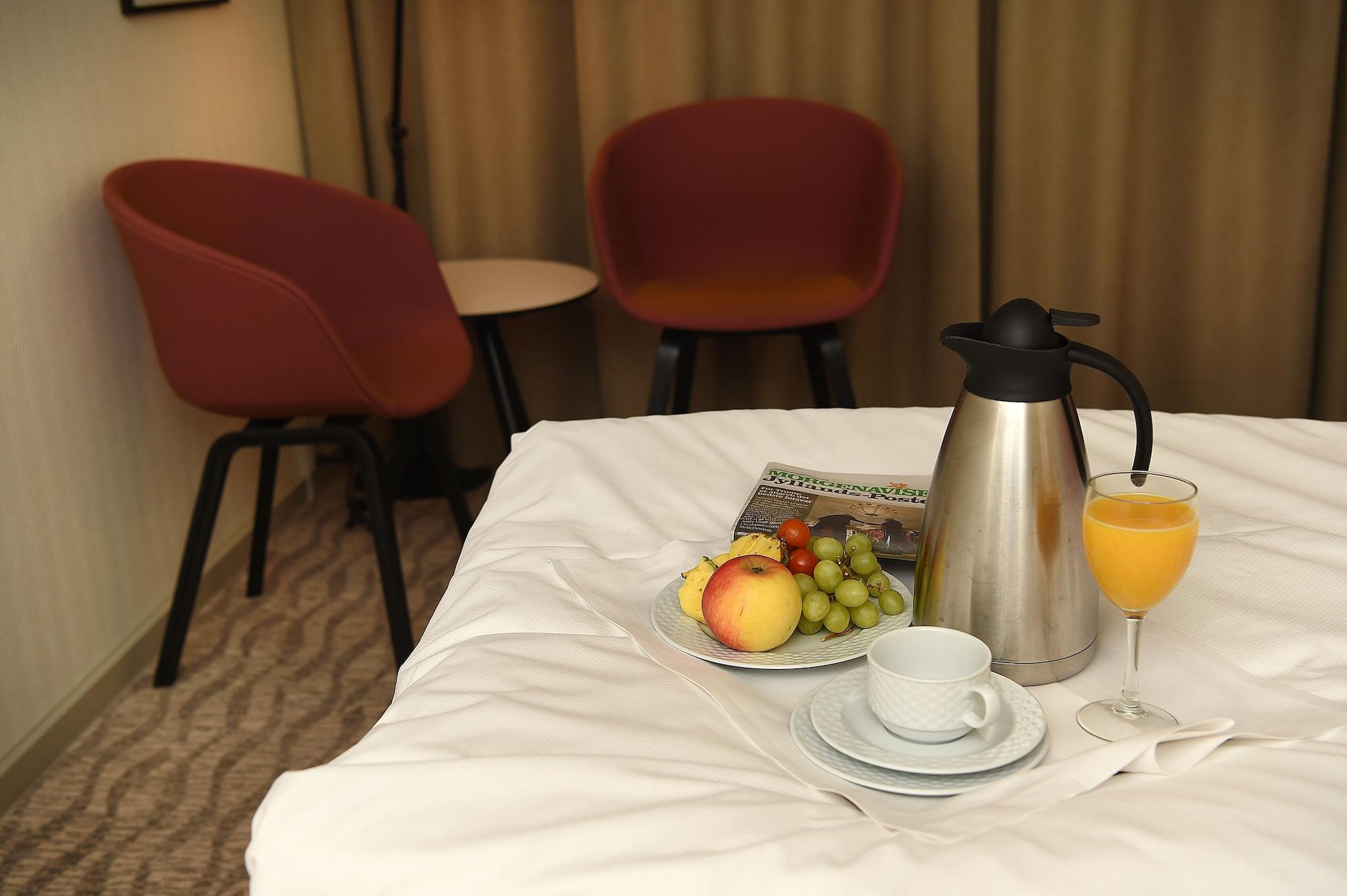Hotel Jutlandia Frederikshavn Bagian luar foto